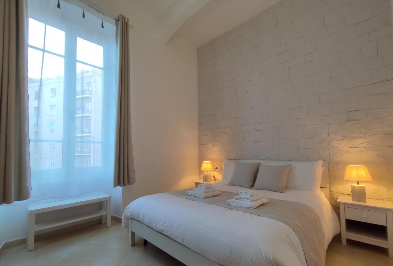Nell'Azzurro Hotell Cagliari Exteriör bild